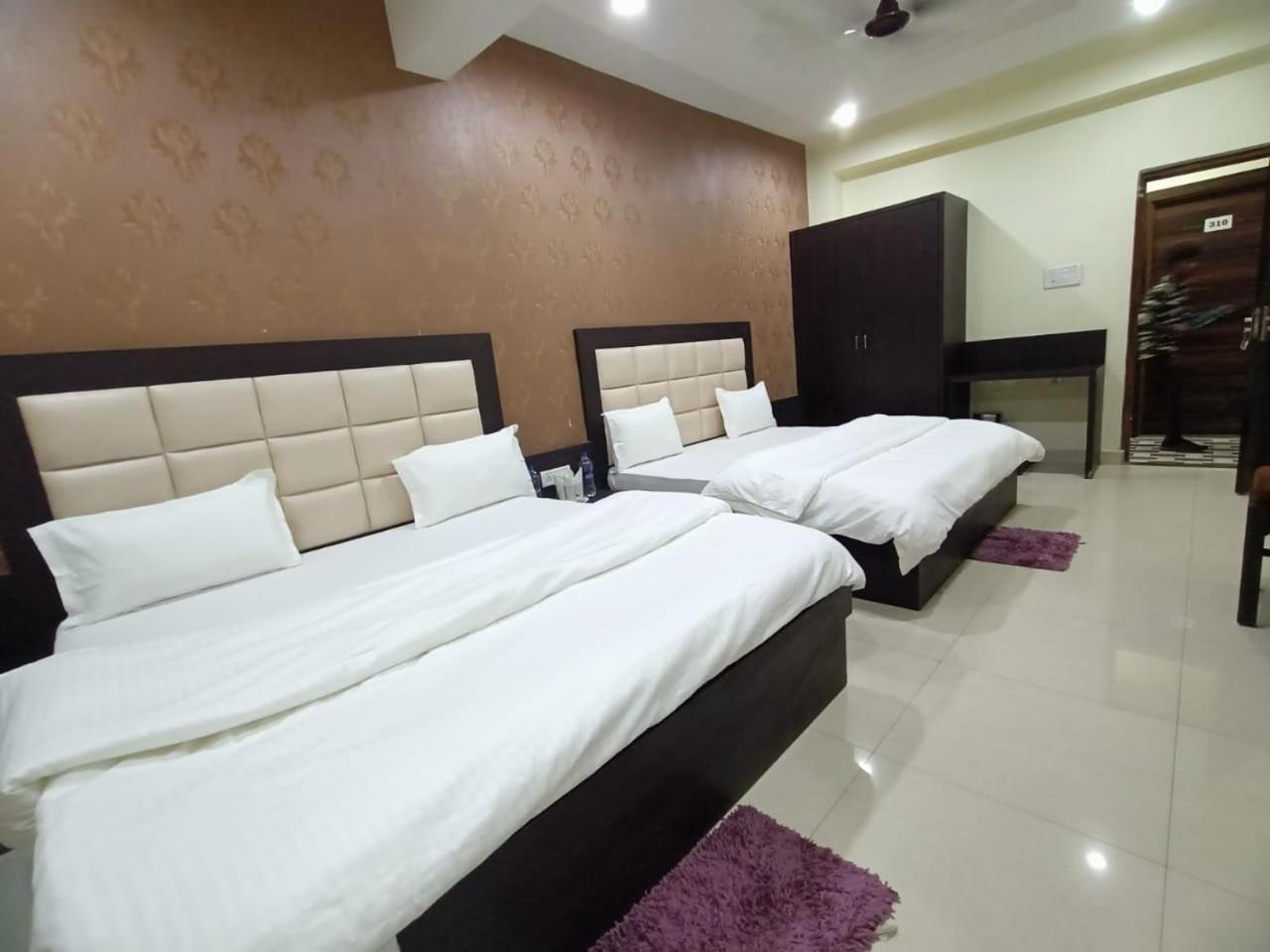 Mng Hotel Heritage Villa 坎普尔 外观 照片
