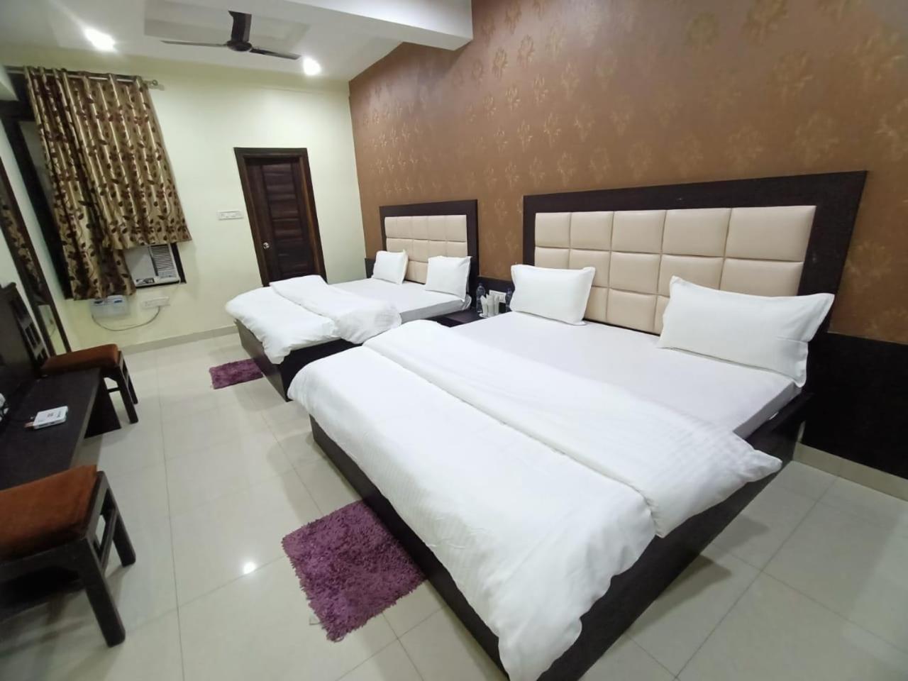 Mng Hotel Heritage Villa 坎普尔 外观 照片